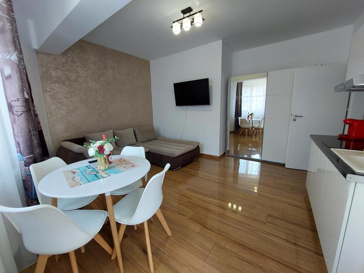 Acquablue Summerland Mamaia-nord Apartment *